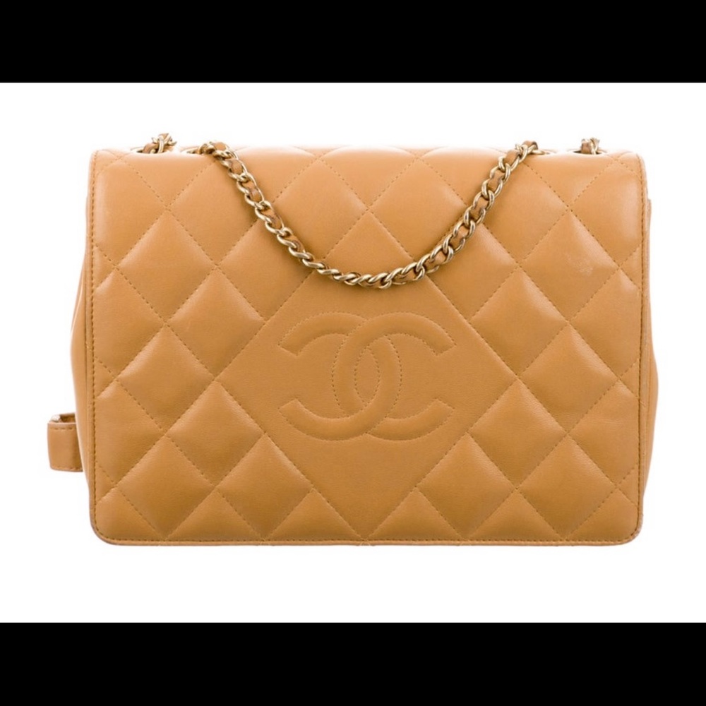 Chanel diamond flap bag